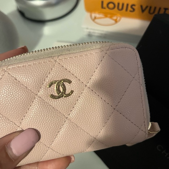 Chanel Pink Quilted Caviar Leather Wallet - Picture 8 of 8
